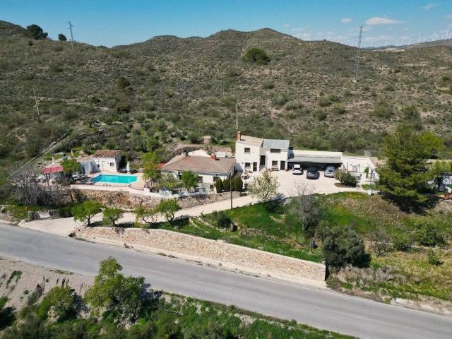 Casa rústica / Caserío en Venta en Serón