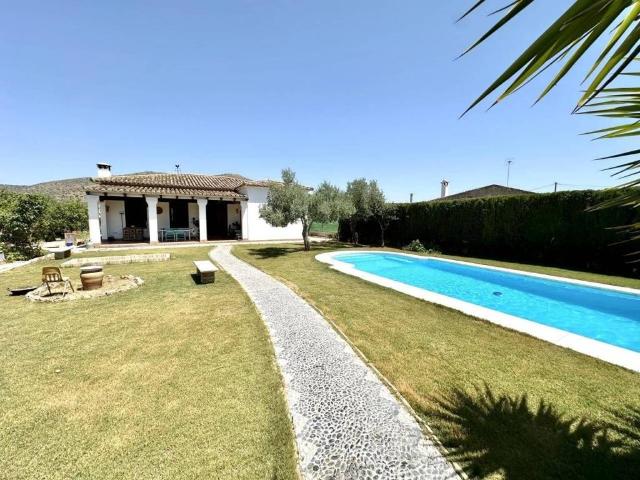 Casa rústica / Caserío en Venta en Sierra de Yeguas
