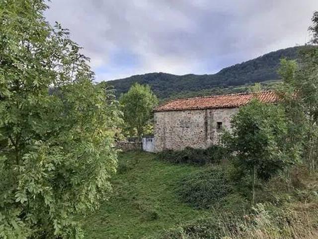 Casa rústica / Caserío en Venta en Soba