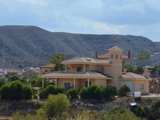 Casa rústica / Caserío en Venta en Sorbas