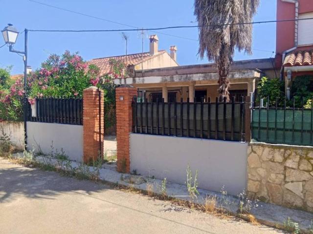 Casa rústica / Caserío en Alquiler en Calles