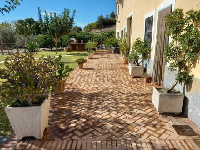 Casa rústica / Caserío en Alquiler en Estepona