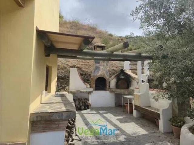 Casa rústica / Caserío en Alquiler en Ítrabo