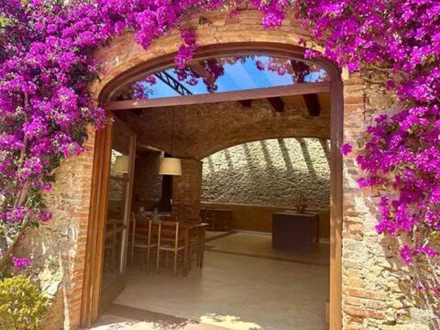 Casa rústica / Caserío en Alquiler en Pals