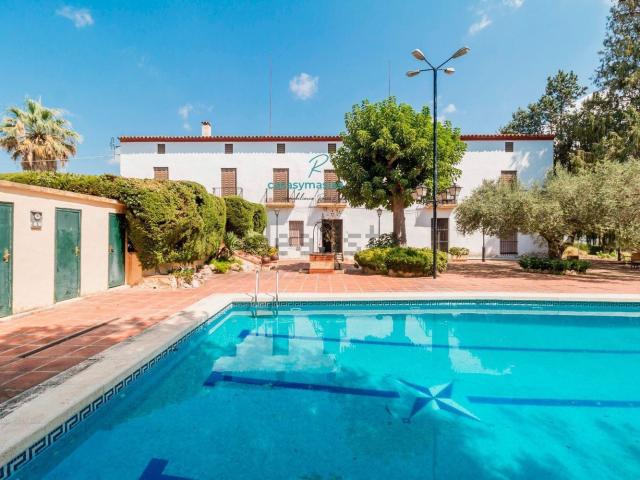 Casa rústica, Castellet i la Gornal