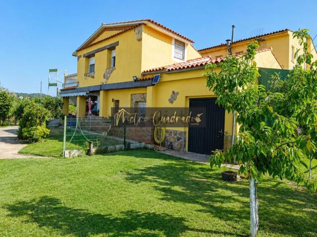Casa rústica, Alcuéscar