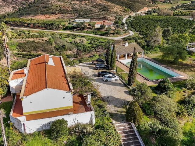 Casa rústica, Alferce