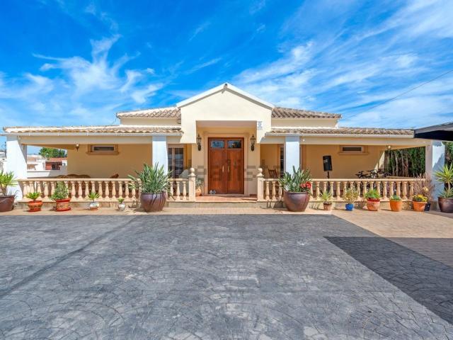 Casa rústica, Almoradí
