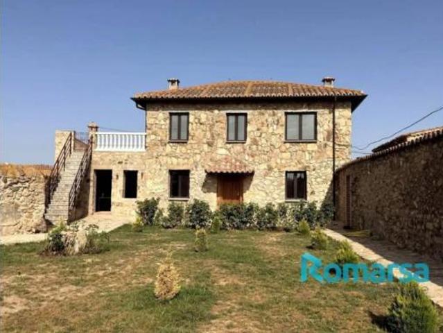 Casa rústica Alquiler Gemuño, Gemuño