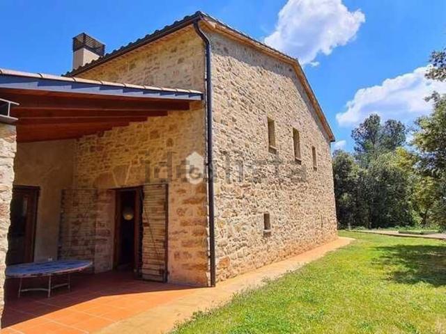 Casa rústica, Girona