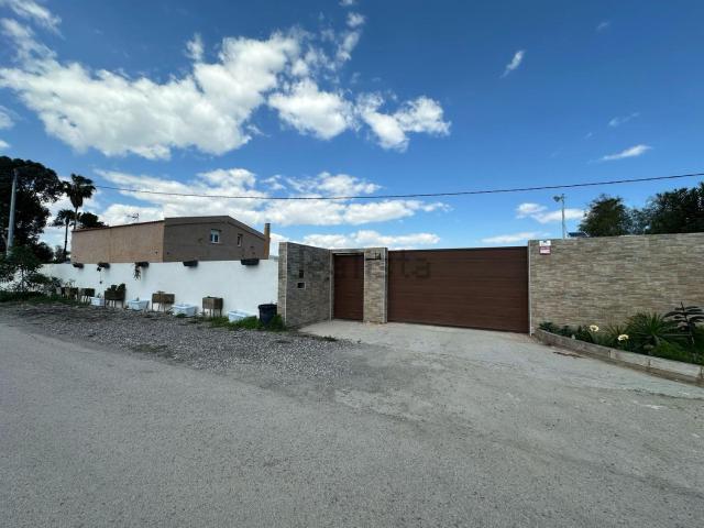 Casa rústica, Dolores