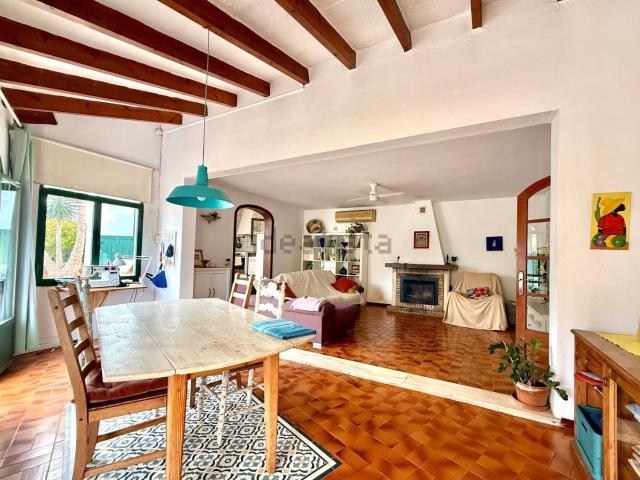 Casa rústica, Dalt Sant Joan Plaça Eivissa, Maó/Mahón