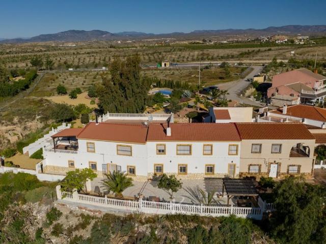 Casa rústica de alto standing de 7 dormitorios en venta Albox, Andalucía