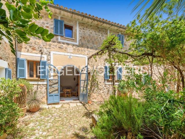 Casa rústica, Deià
