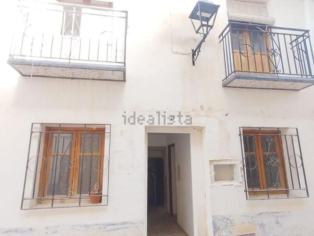 Casa rústica, Dilar