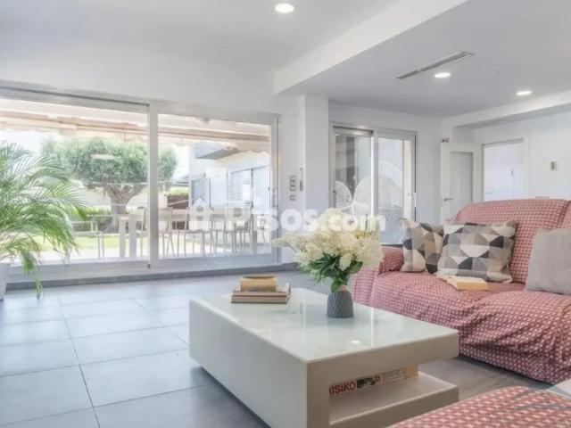 Casa rústica en alquiler en Aguadulce Sur
