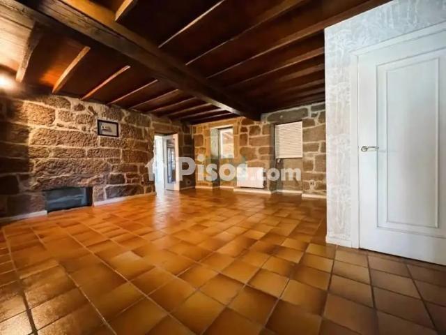 Casa rústica en alquiler en San Cibrao Das Viñas Capital