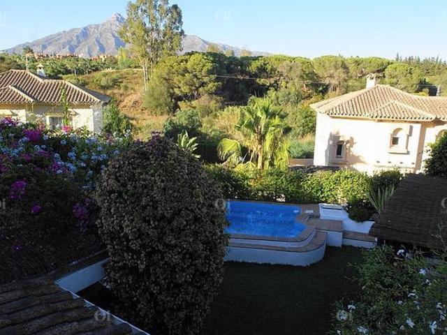 Casa rústica en venta Marbella