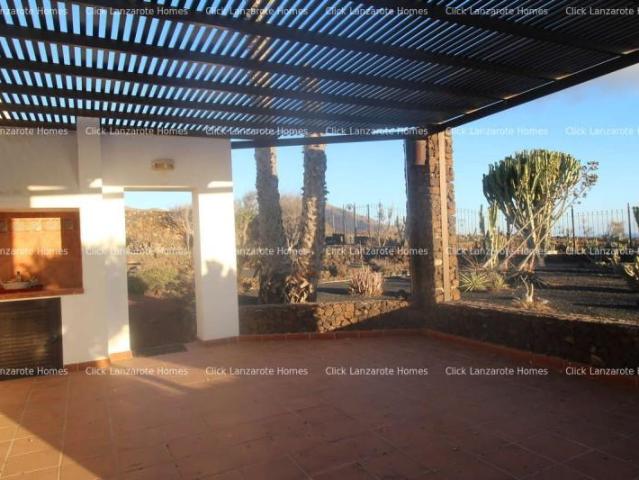 Casa rústica en venta Yaiza