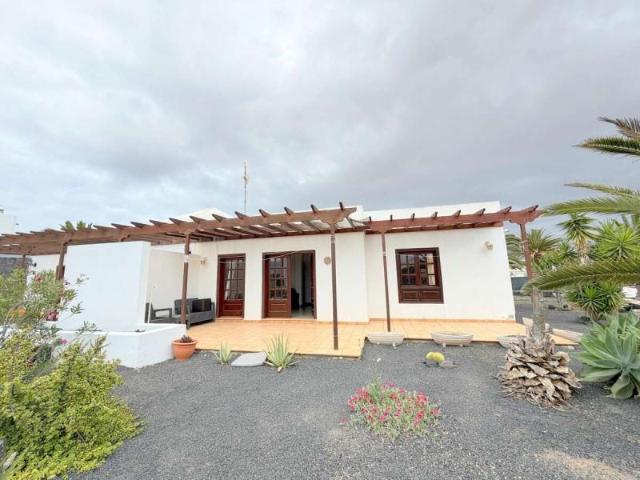 Casa rústica en venta Yaiza