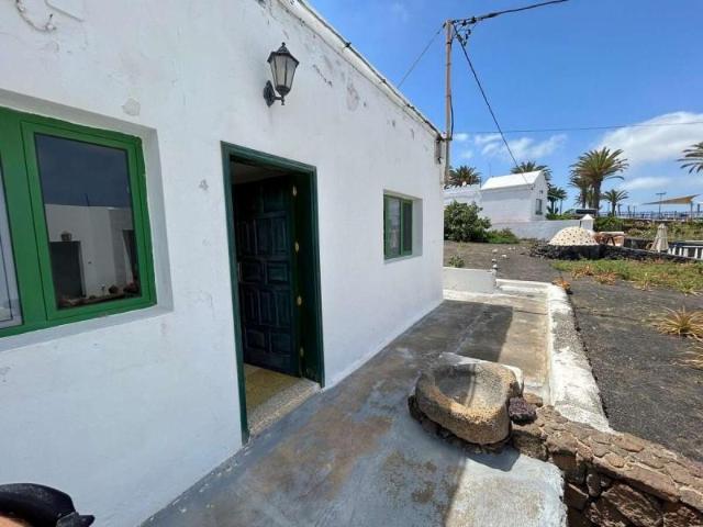 Casa rústica en venta Yaiza