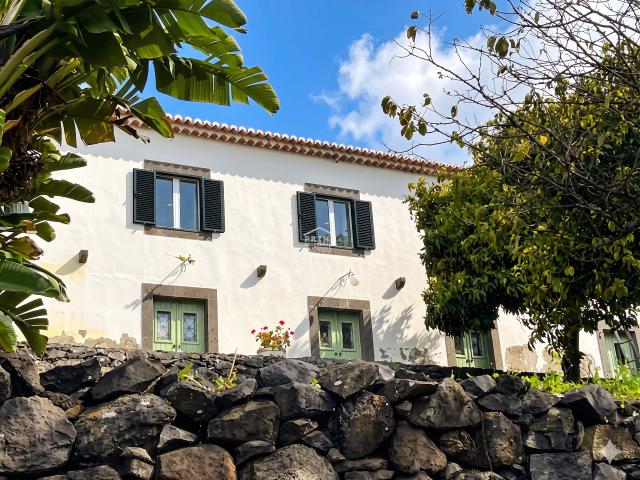 Casa Rústica Encantadora com Vista para o Mar – Ilha da Madeira