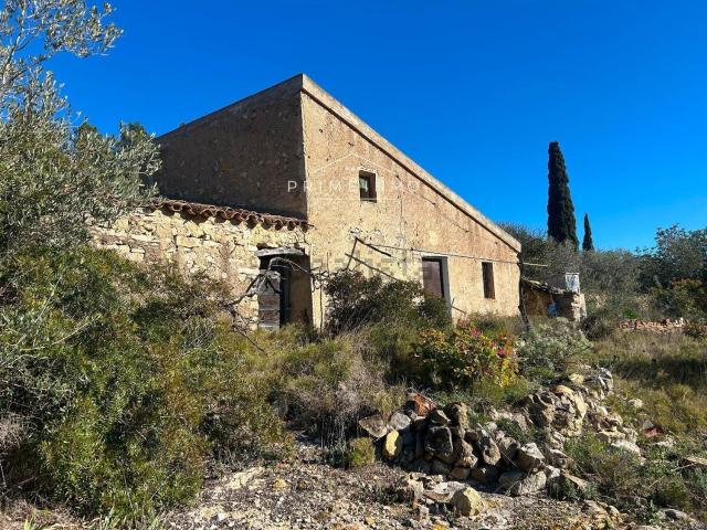 Casa rústica, El Perello