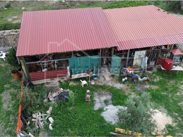 Casa rústica, Escalos de Cima e Lousa