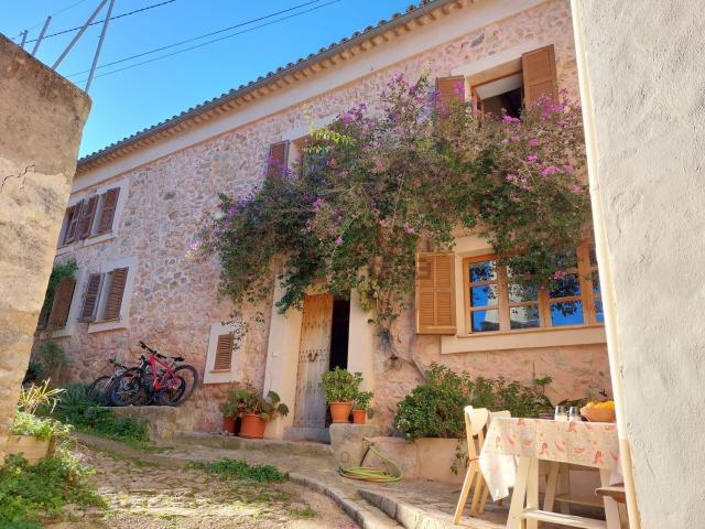 Casa rústica, Esporles