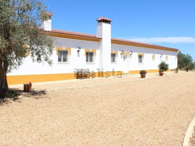 Casa rústica, Ferreira do Alentejo e Canhestros