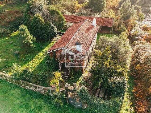 Casa rústica, Figueiras e Covas