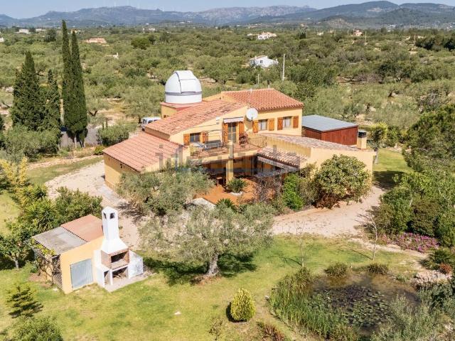 Casa rústica, L&apos Ampolla