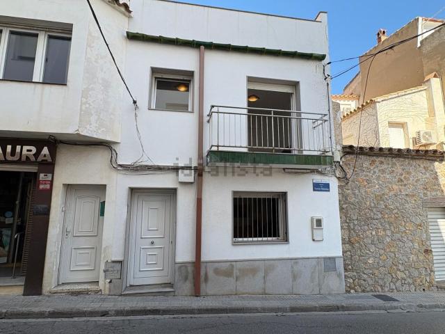 Casa rústica, L&apos Escala