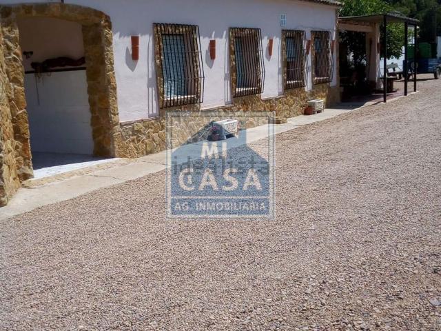 Casa rústica, Lobon