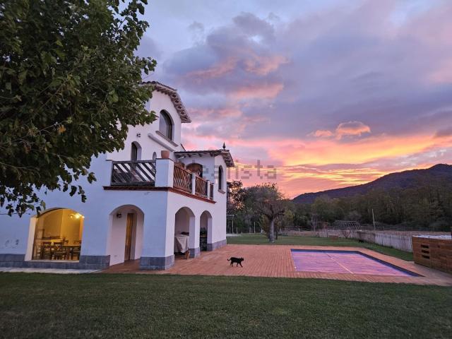 Casa rústica, La Vall d&apos En Bas