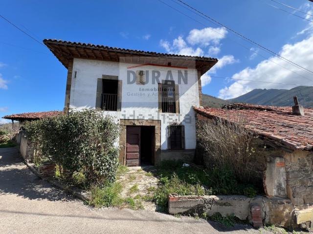 Casa rústica, Lena