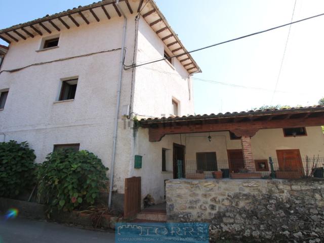 Casa rústica, Llanes