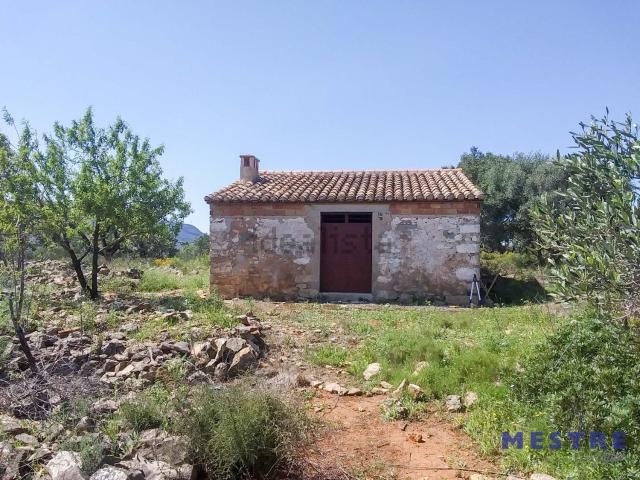 Casa rústica, Llíber