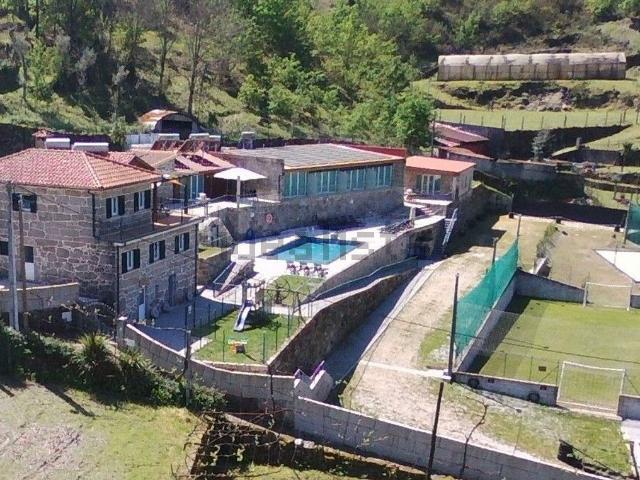 Casa rústica, Mosteiro