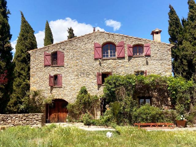 Casa rústica, Maiá de Montcal