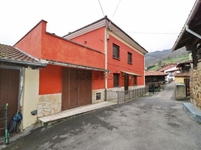 Casa rústica, Mieres del Camino