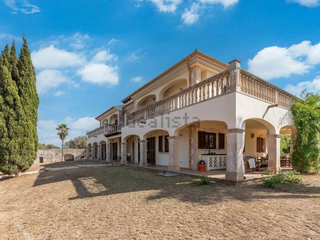 Casa rústica, Muro