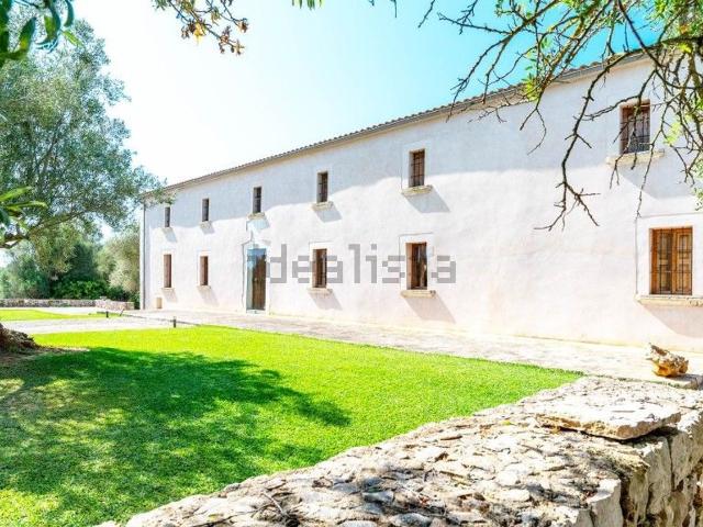 Casa rústica, Muro