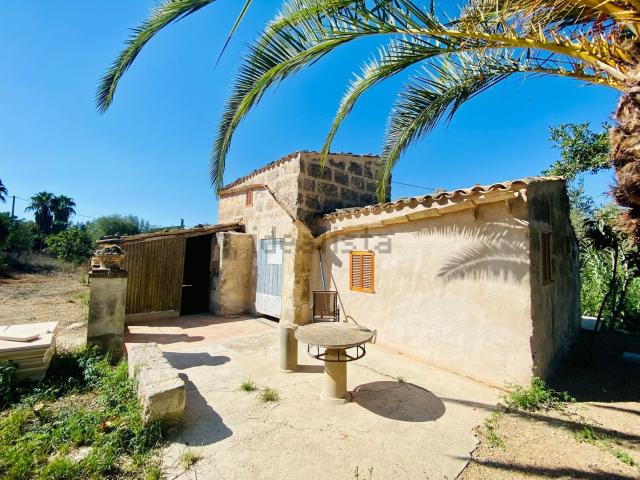 Casa rústica, Muro