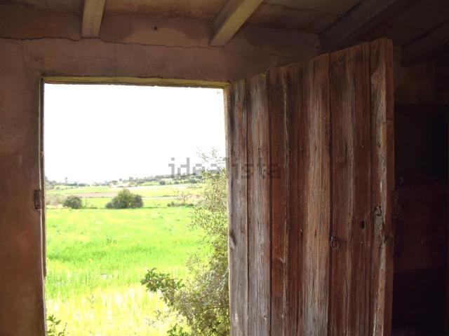 Casa rústica, Muro
