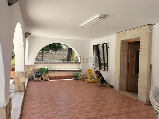 Casa rústica, Sax
