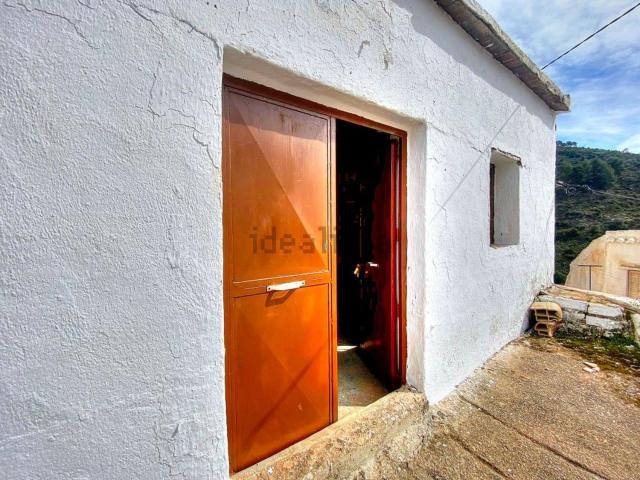 Casa rústica, Salares