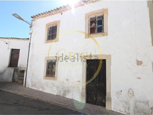 Casa rústica, Salir