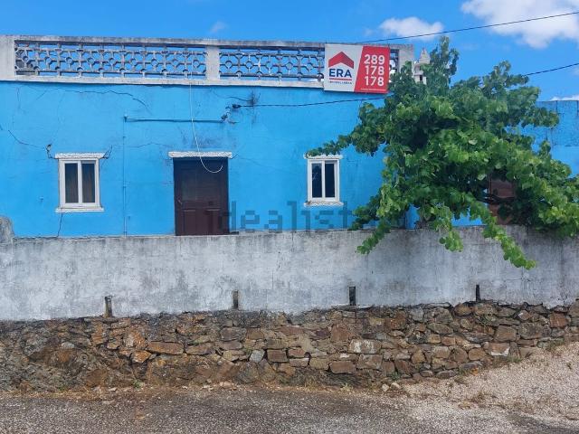 Casa rústica, Salir