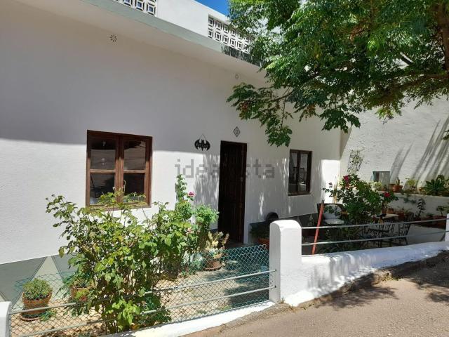Casa rústica, Salir